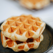 Load image into Gallery viewer, Traditional Liège Waffles
